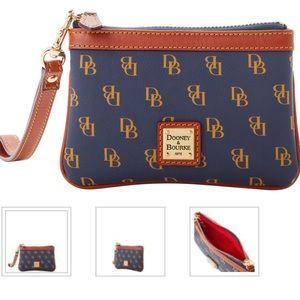 Dooney & Bourke Gretta Medium Wristlet